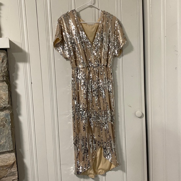 Beautiful champagne sparkly dress! - Picture 1 of 5